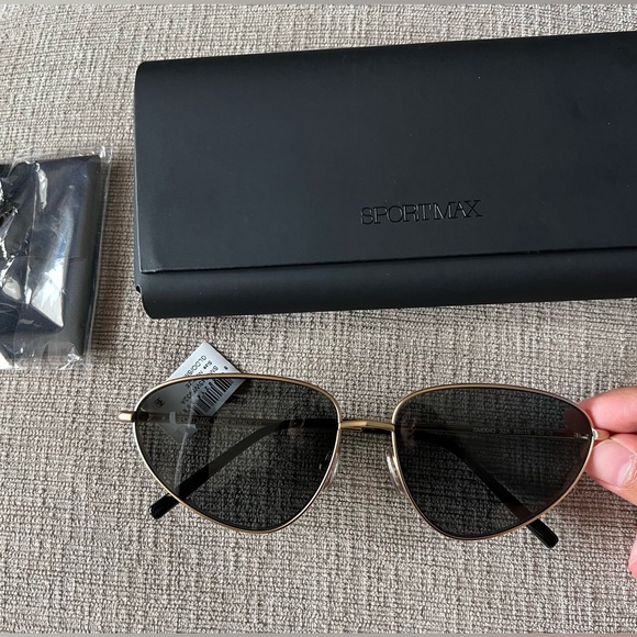 SPORTSMAX 59MM SUNGLASSES - NWT main image 5